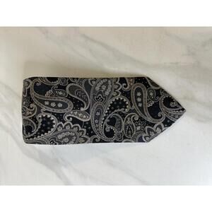 Geoffrey Beene classic corpcore black/grey paisley/floral silk necktie